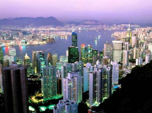Se due indizi fanno una prova: anche Hong Kong frena